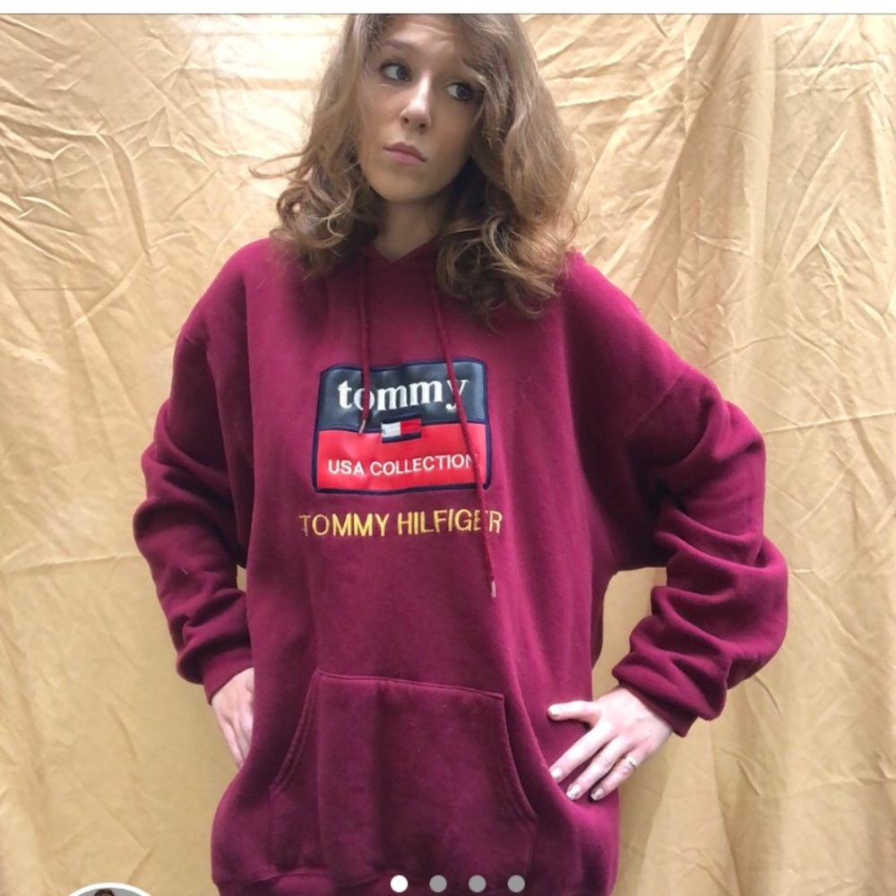 Tommy Hilfiger maroon hoodie